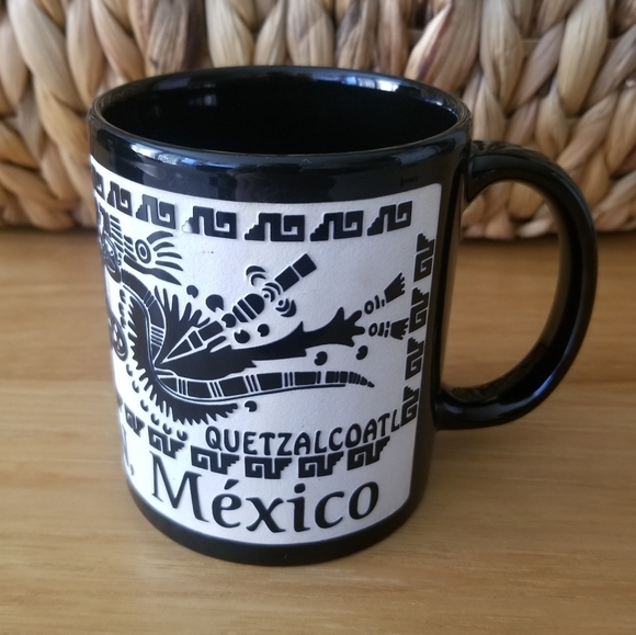 Engraved Quetzalcoal Black Mug Cup Teotithuacan, Mexico Hispanic Heritage GUC - Picture 1 of 6